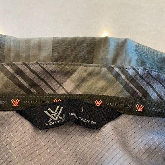 Vortex mens large shirt short sleeve excellent condition great color combination - Picture 3 of 8